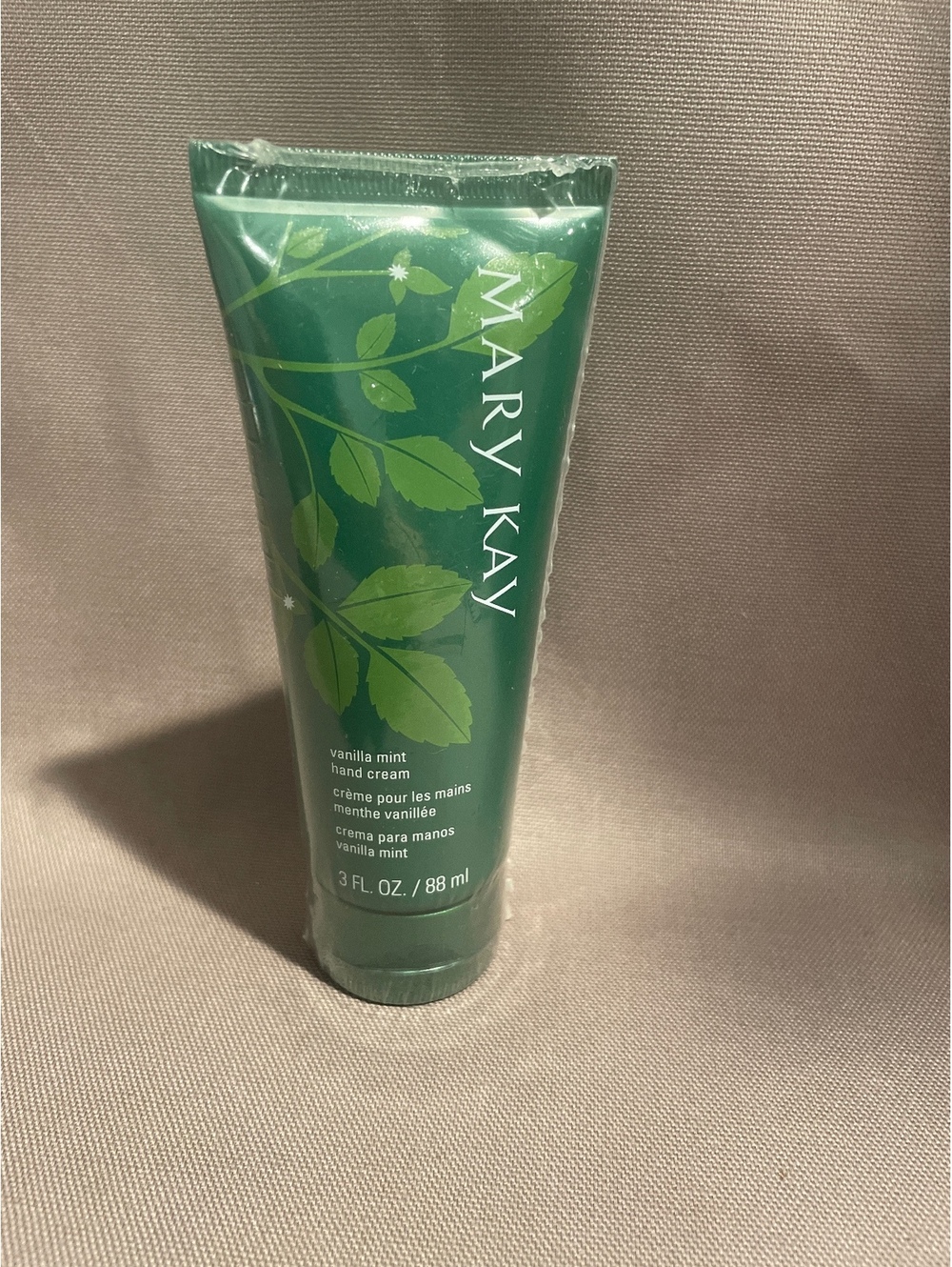 Mary Kay Vanilla Mint Hand Cream 3 Oz Limited Edition 2011 Sealed NOS Vintage